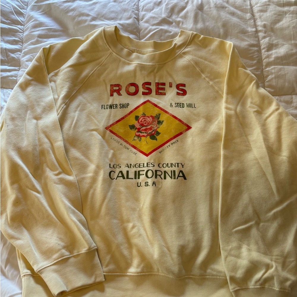 New! Old Navy Sweatshirt, Yellow, size Large